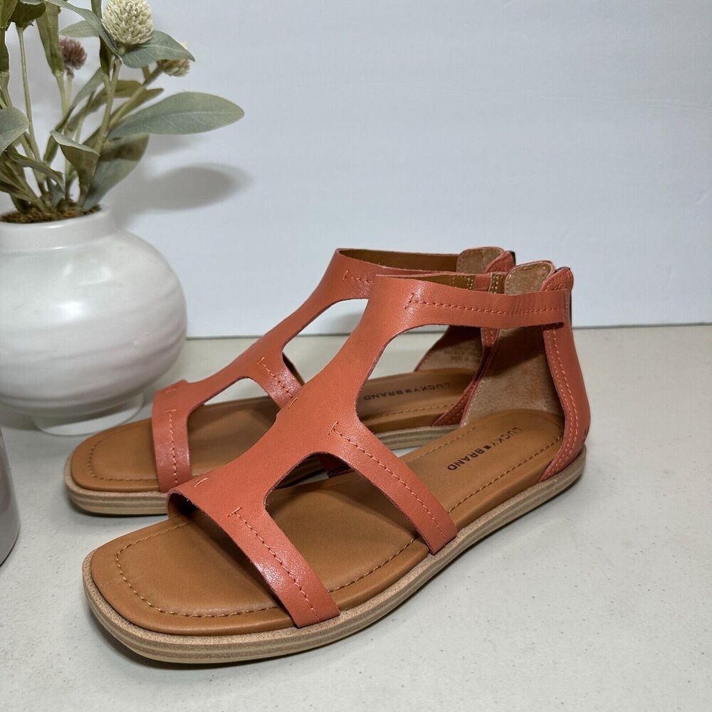 New Lucky Brand Nayda Caged Leather Flat Sandals Eco Red Women 6.5 NWOB Zip - Picture 3 of 8